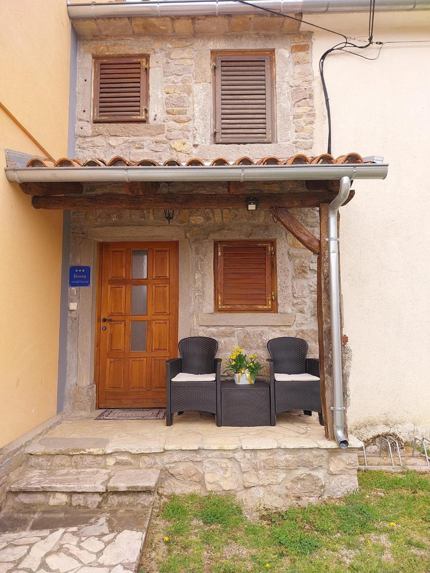 Apartmán Antonia & Arian Roč Exteriér fotografie