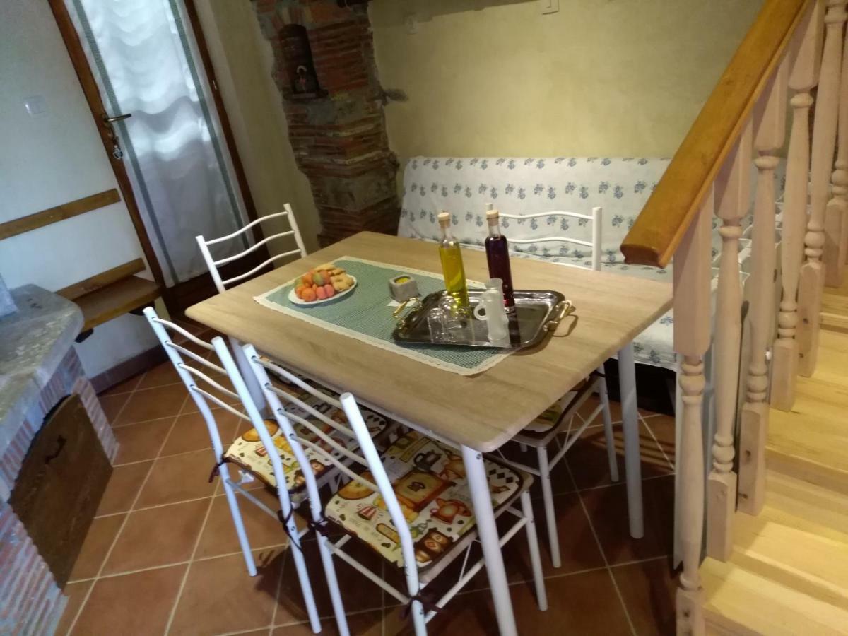 Apartmán Antonia & Arian Roč Exteriér fotografie