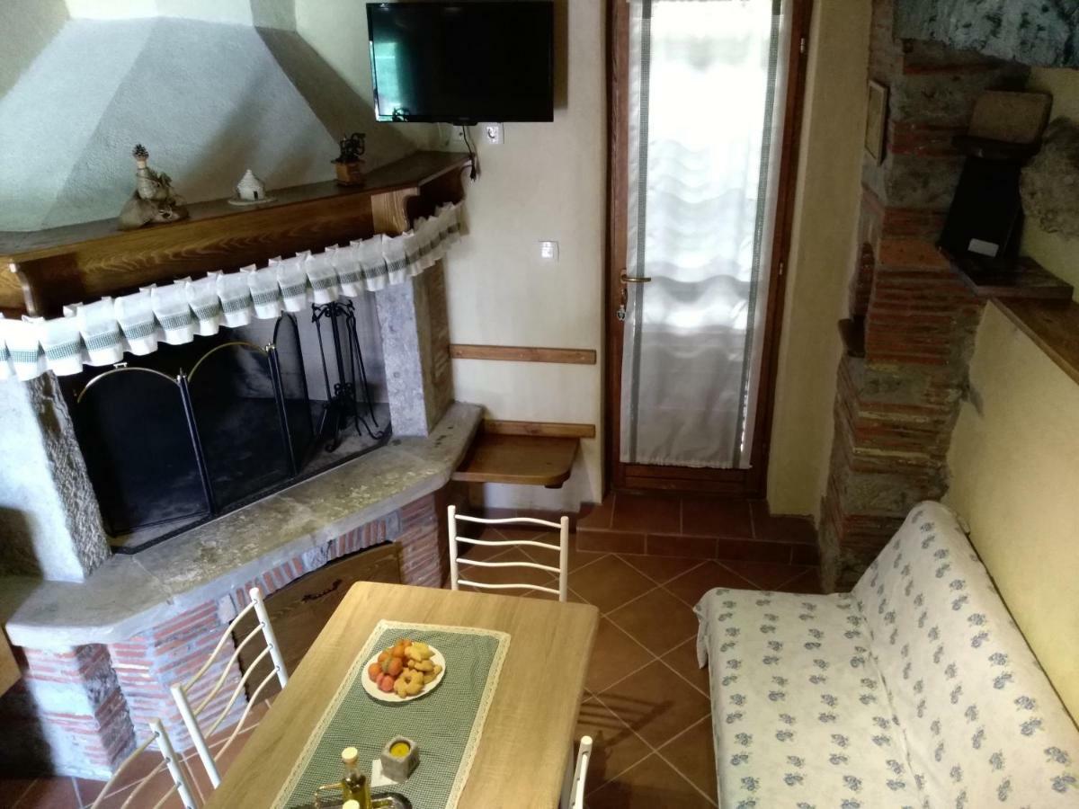 Apartmán Antonia & Arian Roč Exteriér fotografie